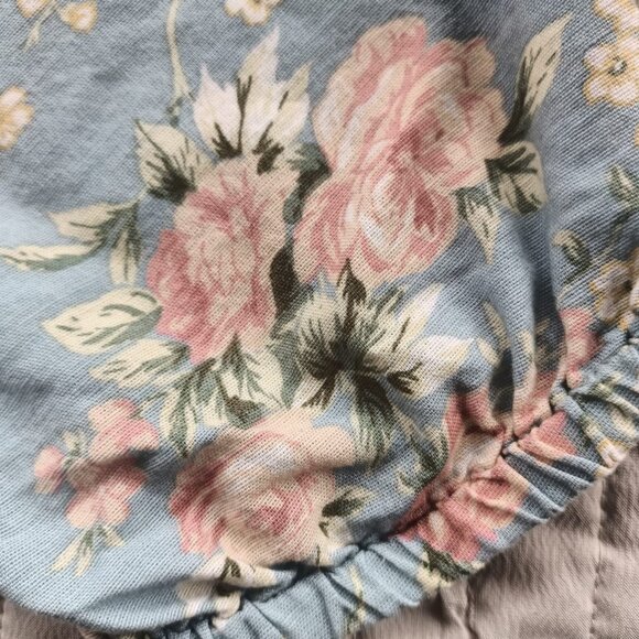 100% Cotton-Linen Blend American Eagle Baby Blue Floral Smocked Crop Top - Picture 12 of 12